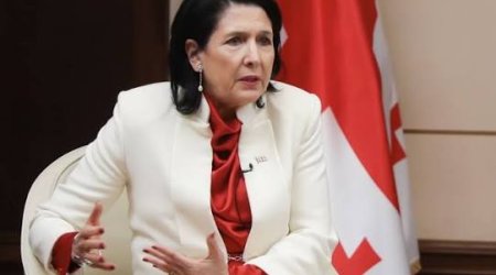 Премьер-министр Грузии назвал бывшего президента "иностранным агентом"