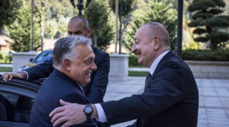 Orban shares warm message after meeting with Aliyev