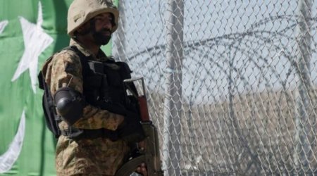 Əfqanıstan-Pakistan sərhədində silahlı toqquşma baş verib
