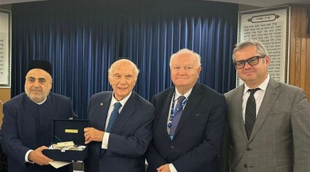 Шейх уль-ислам встретился с авторитетным еврейским религиозным лидером США