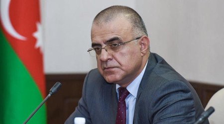 Deputat Elçin Mirzəbəyli partiya üzvlüyündən xaric edilib