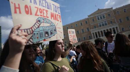 Греки будут работать по 13 часов