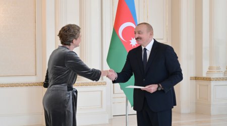 Ilham Aliyev receives UN-Habitat executive director