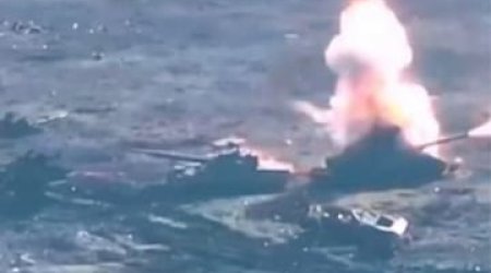 Украинцы разбили российскую колонну бронетехники