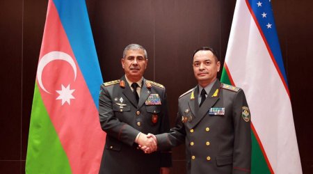 Министр обороны Азербайджана совершает визит в Узбекистан