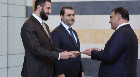 Харазян вручил грамоты аш-Шараа