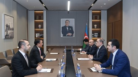 
Ceyhun Bayramov TDT baş katibini qəbul edib