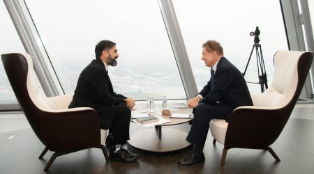 Главы SOCAR и «Газпрома» обсудили сотрудничество в Санкт-Петербурге