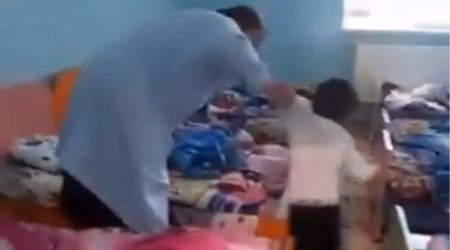 В Товузе уволили воспитательницу, применившую насилие к ребенку