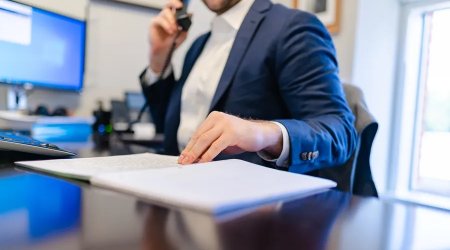 Deputat məktəbərdə direktor seçimi prosesini tənqid edib