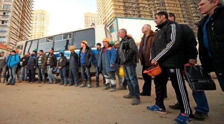 Тысячи мигрантов выдворят из Москвы