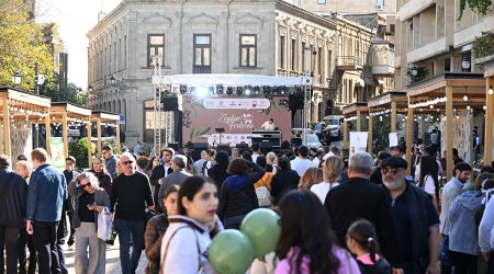 İçərişəhərdə Zeytun Festivalı davam edir