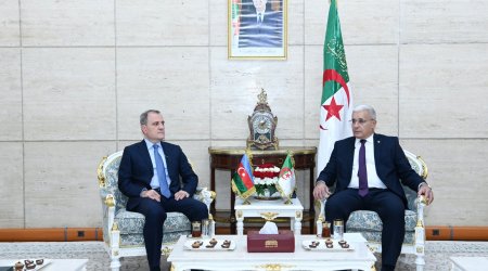 Ceyhun Bayramov Əlcəzair Xalq Milli Assambleyasının sədri ilə görüşüb