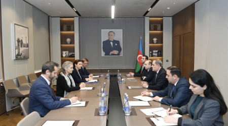 Ceyhun Bayramov Aİ-nin xüsusi nümayəndəsini Ermənistanla sülh prosesi barədə məlumatlandırıb