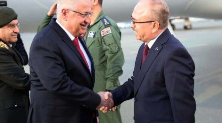 Türkiyənin milli müdafiə naziri Azərbaycana gəlib