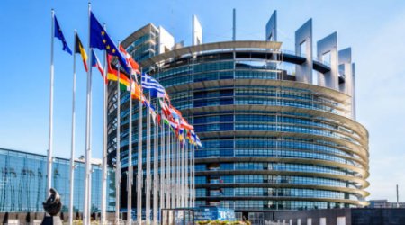 &laquo;Русский дом&raquo; закрывается, офис Европарламента открывается