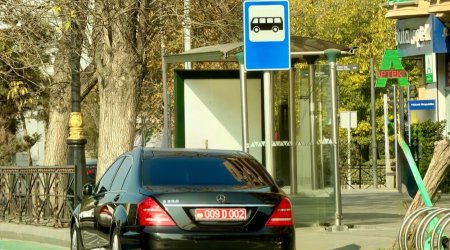 Bakının mərkəzində səfirlik avtomobili qaydaları pozub