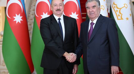 Emoməli Rəhmon İlham Əliyevi təbrik edib