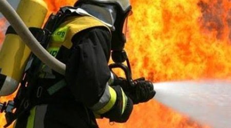 Samuxda yük avtomobili yanıb