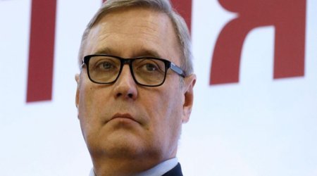 Rusiyanın keçmiş baş naziri terrorçular və ekstremistlər siyahısına daxil edilib