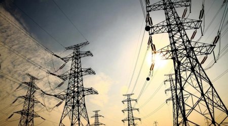 
Azərbaycanın Gürcüstan üzərindən Türkiyəyə tranzit etdiyi elektrik enerjisi azalıb