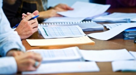 ƏMDX: İri müəssisələrin özəlləşdirilməsi üçün strateji proqramların qəbulu gözlənilir