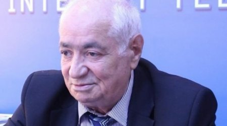 Prezident Vahid Əzizi təltif edib