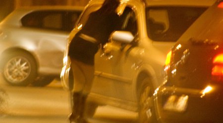 Fahişələrə sosial şəbəkələrdə özünü reklam etmək qadağan edilir