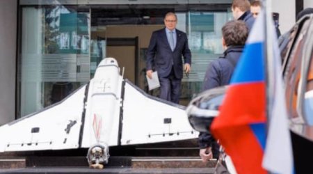 Российский беспилотник у здания МИД Молдовы