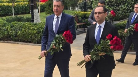 Məcnun Məmmədov Gürcüstanda rəsmi səfərdədir