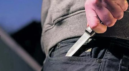 Gəncədə 13 yaşlı oğlan bıçaqlanıb