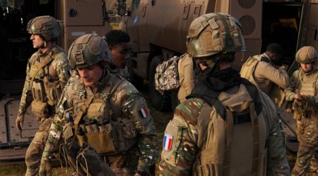 Во Франции готовят новую модель срочной службы