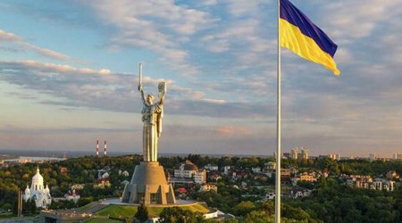 Ukrayna Rusiyanın neft emalı zavoduna yenidən zərbə endirib