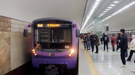 Bakı metrosunda texniki nasazlıq səbəbindən qatar intervalında gecikmələr yaranıb/Yenilənib