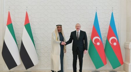 
Prezident İlham Əliyev Məhəmməd bin Zayed Al Nəhyana təbrik ünvanlayıb