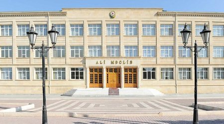 Naxçıvanda deputatların iclaslardan yayınmasına görə cəza sərtləşdirilir