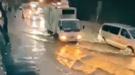 Heavy rains disrupt traffic near Baku Railway Station