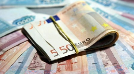 Avro bahalaşıb,rubl ucuzlaşıb - Məzənnə