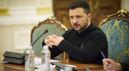Zelenski Prezident Aparatının rəhbəri vəzifəsinə namizədlərin adını açıqlayıb