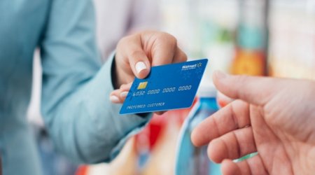 
Azərbaycanda ödəniş kartları ilə ölkədaxili fırıldaqçılıq hallarının sayı 4 dəfəyə yaxın artıb