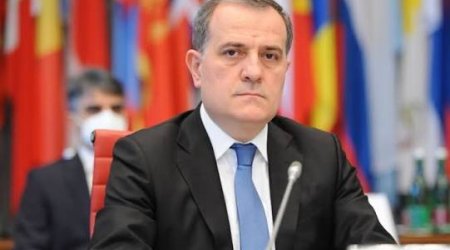 Ceyhun Bayramov Macarıstana gedib