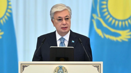 Tokayev Azərbaycan və Ermənistan arasında sülh müqaviləsinin tezliklə imzalanacağına ümid edir