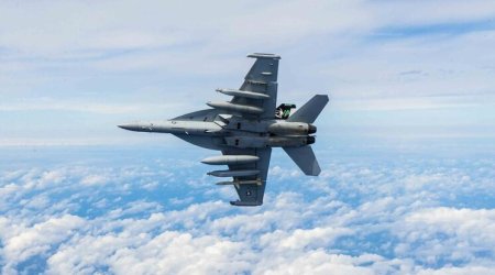 Американские самолеты в небе близ Венесуэлы