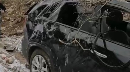 Qusarda avtomobil dərəyə aşıb, ölən və yaralananlar var