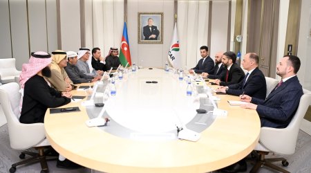 SOCAR və BƏƏ-nin ENOC Qrupu enerji əməkdaşlığını genişləndirməyi müzakirə edib