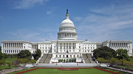 Конгресс США одобрил рекордный военный бюджет на $901 млрд