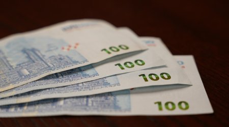 
Iran releases currency exchange rates for December 18