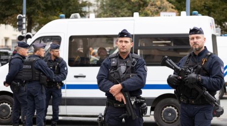 МВД Франции усилит меры безопасности в преддверии новогодних праздников