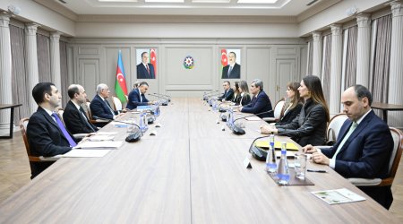 Əli Əsədov Monteneqro Baş nazirinin müavini ilə görüşüb