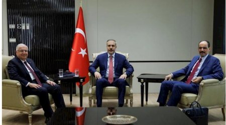 Türkiyənin xarici işlər və müdafiə rəhbərliyi Dəməşqə səfər edib